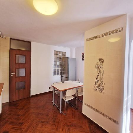 Stephanie Apartment-Centru Civic Brasov Ngoại thất bức ảnh