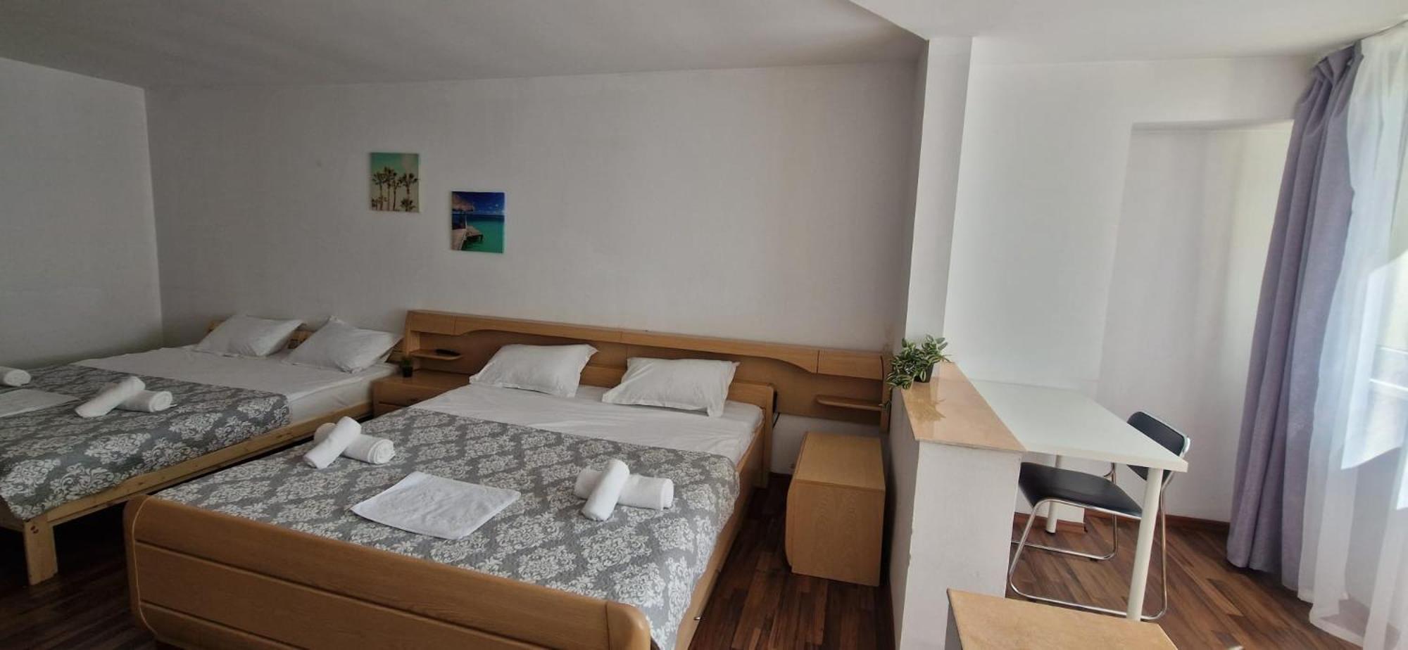 Stephanie Apartment-Centru Civic Brasov Ngoại thất bức ảnh