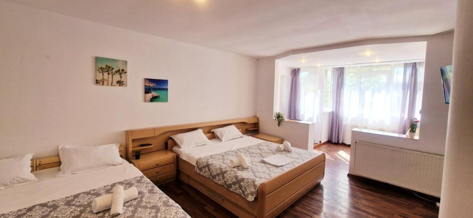 Stephanie Apartment-Centru Civic Brasov Ngoại thất bức ảnh