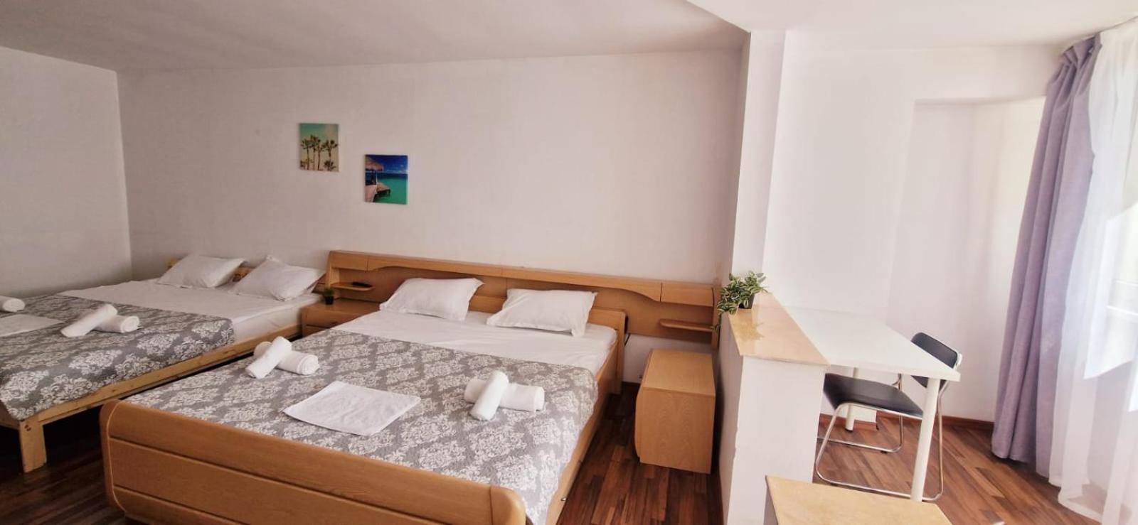 Stephanie Apartment-Centru Civic Brasov Ngoại thất bức ảnh