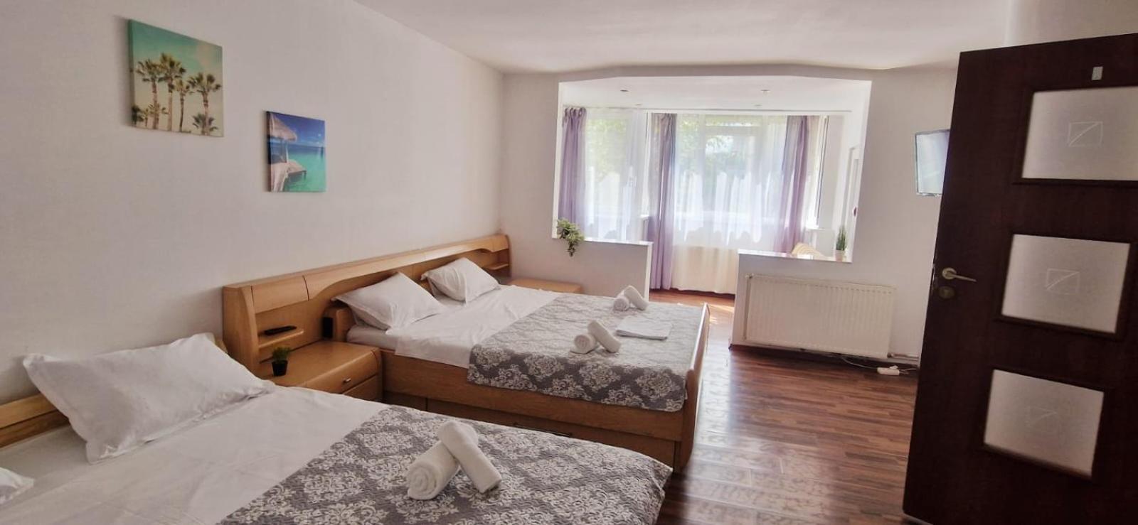 Stephanie Apartment-Centru Civic Brasov Ngoại thất bức ảnh