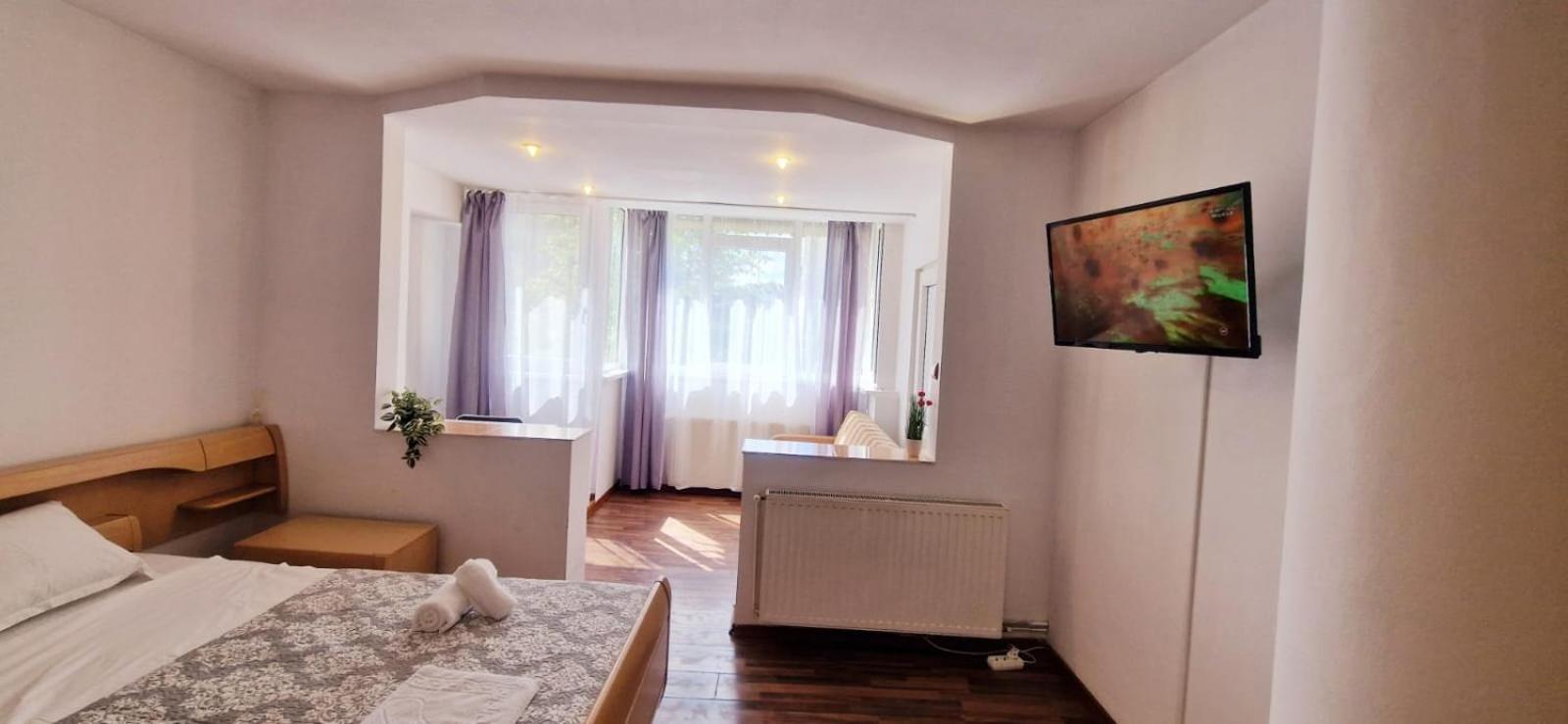 Stephanie Apartment-Centru Civic Brasov Ngoại thất bức ảnh