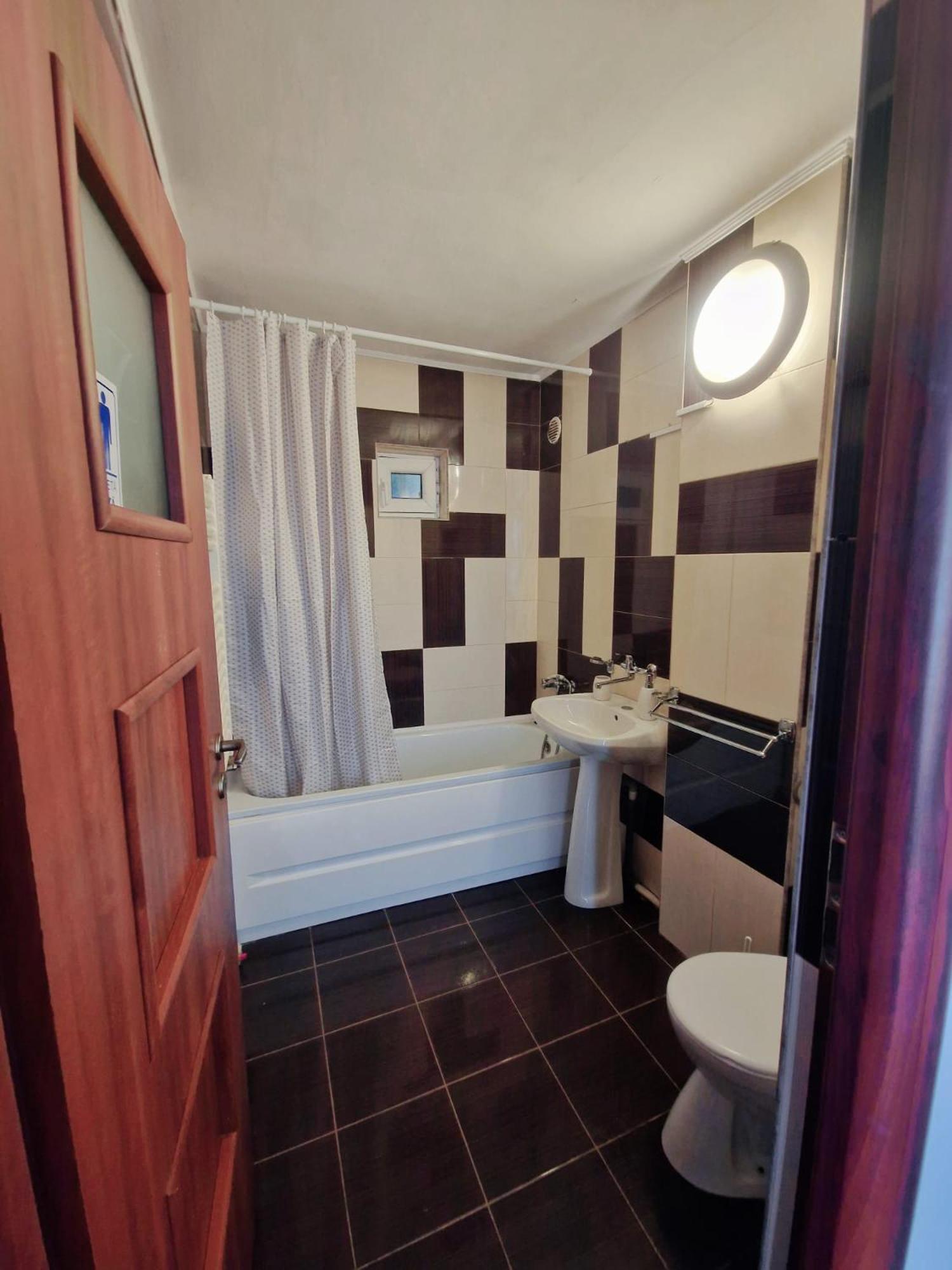 Stephanie Apartment-Centru Civic Brasov Ngoại thất bức ảnh