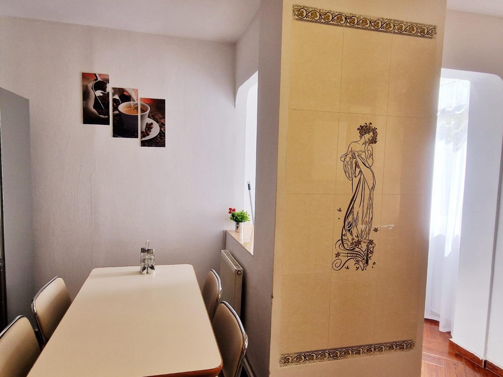 Stephanie Apartment-Centru Civic Brasov Ngoại thất bức ảnh