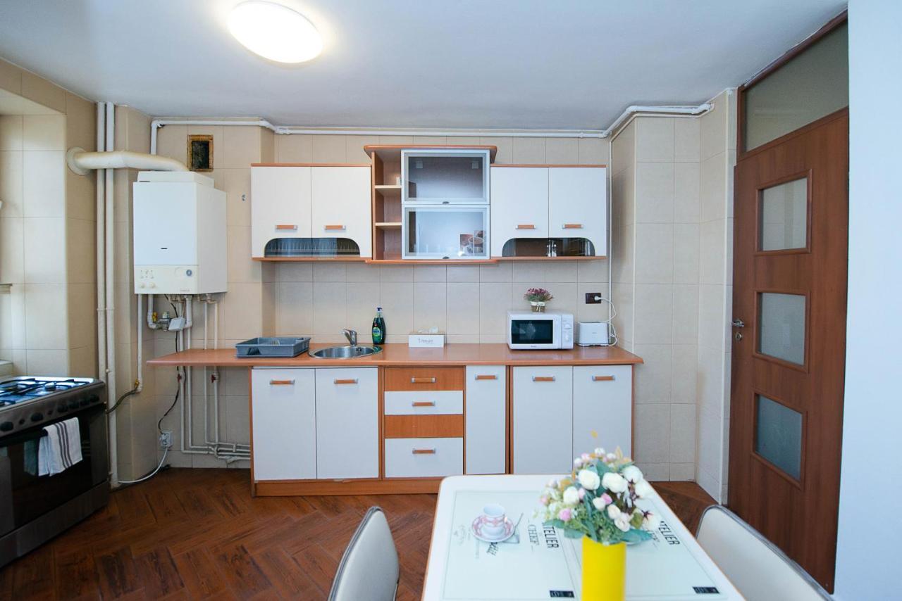 Stephanie Apartment-Centru Civic Brasov Ngoại thất bức ảnh